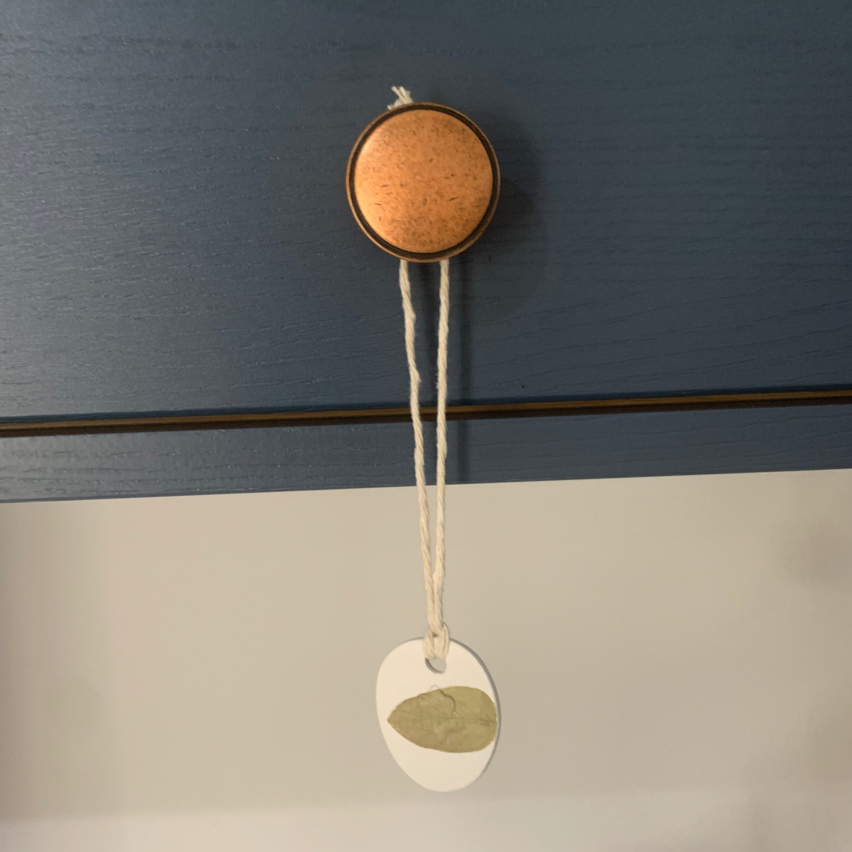 Ceramic fragrance essential oil diffusers with sage leaf for air freshener in home